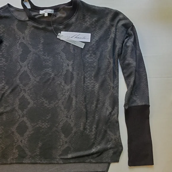 Red Haute - Picture 3 of 10